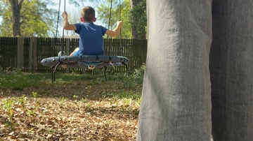 Big Sis behind the scenes photo 3